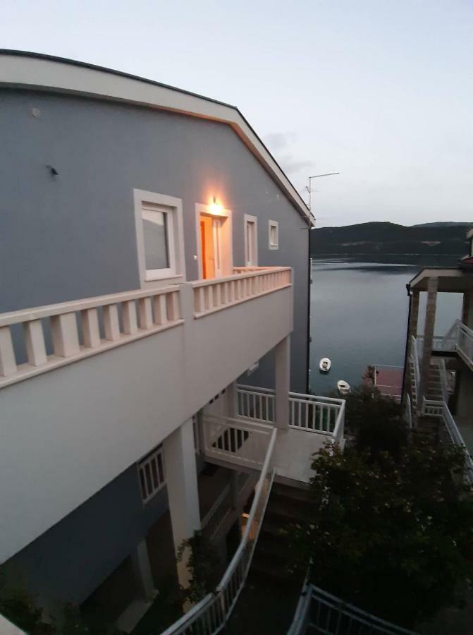 Apartments Leza Neum Bagian luar foto