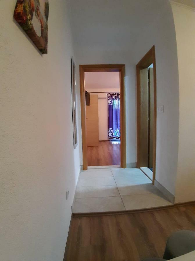 Apartments Leza Neum Bagian luar foto