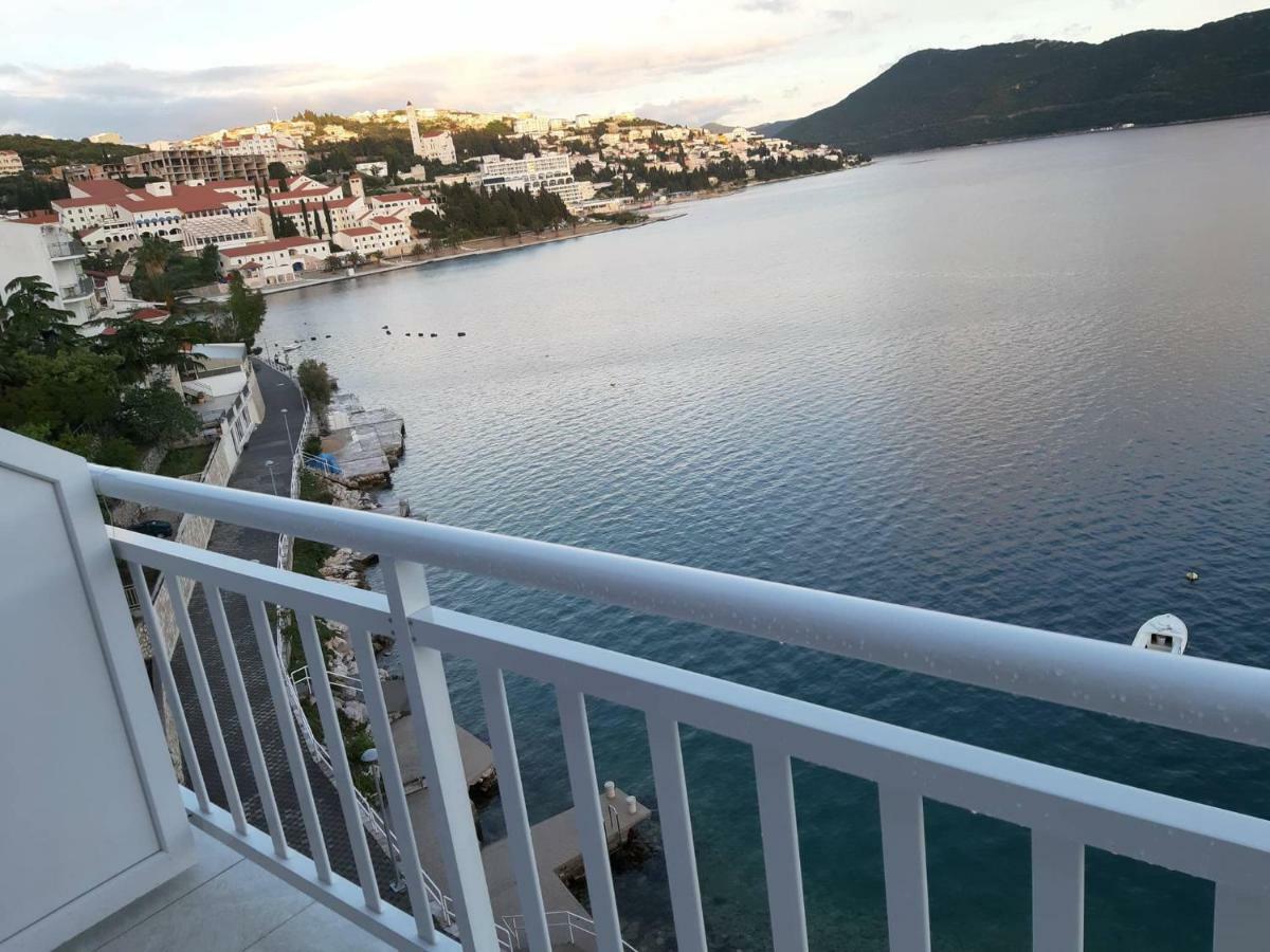 Apartments Leza Neum Bagian luar foto