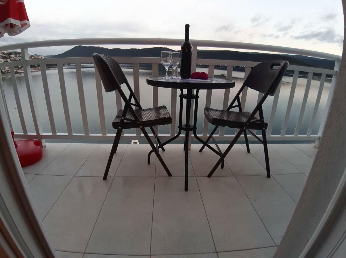 Apartments Leza Neum Bagian luar foto